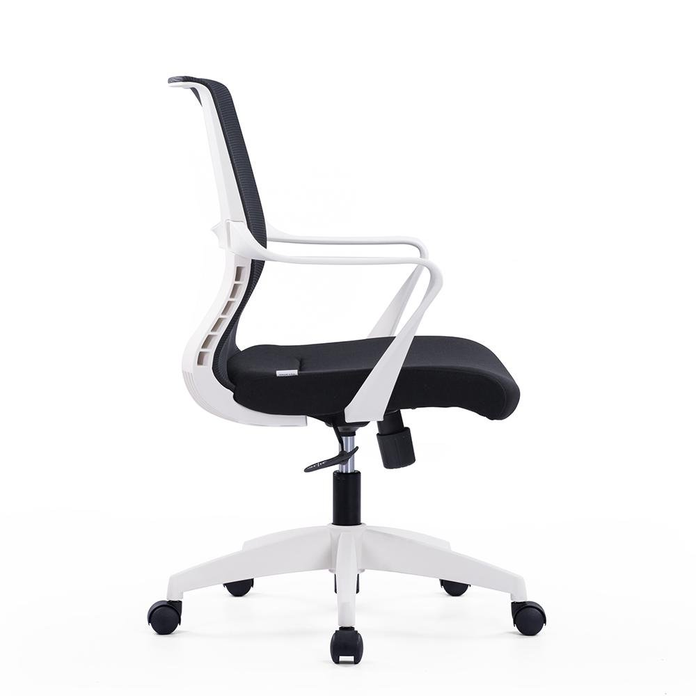Cadeira Office Husky Sit 100 Black, Cilindro de Gás Classe 3, Base em PP, Roda em Nylon - HTCD000