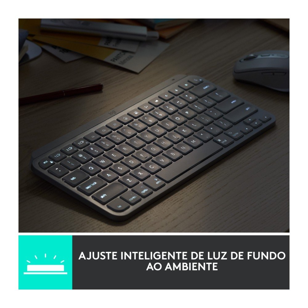 Teclado Sem Fio Logitech MX Keys Mini, Iluminação Smart, Bluetooth, USB, Easy-Switch, Recarregável, Grafite - 920-010505 Teclado Sem Fio Logitech MX Keys Mini, Iluminação Smart, Bluetooth, USB, Easy-Switch, Recarregável, Grafite - 920-010505