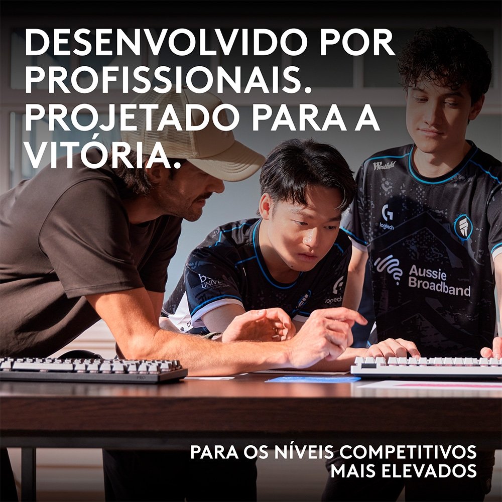 Teclado Sem Fio Mecânico Gamer Logitech G PRO X 60 Lightspeed, RGB, Bluetooth, Compatível com Windows, Preto - 920-011902