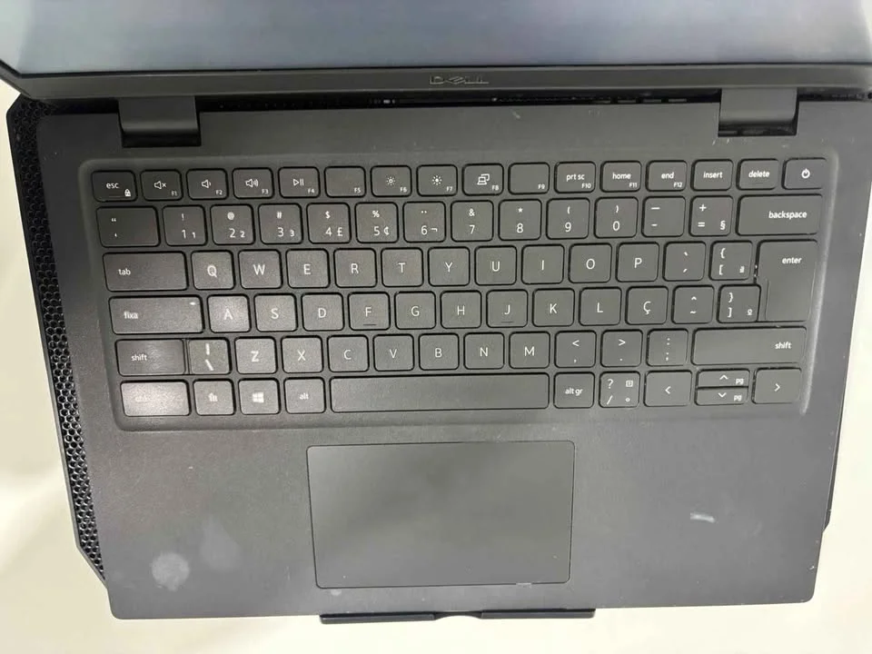 Usado - Notebook Dell Latitude 3420 | i3 11ª Geração | 8GB | SSD 256gb | Tela 14 - view 5