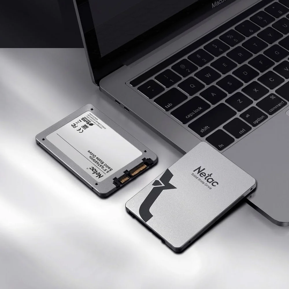 SSD Netac 128GB Sata Iii Leitura 560 Mb/s Gravação 520 Mb/s 3d Nand - Prata SSD Netac 128GB Sata Iii Leitura 560 Mb/s Gravação 520 Mb/s 3d Nand - Prata